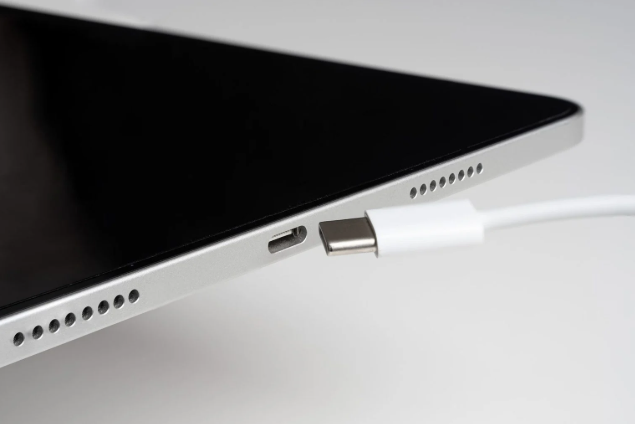 USB PD and USB-C Compared: How They Work Together and Differ?